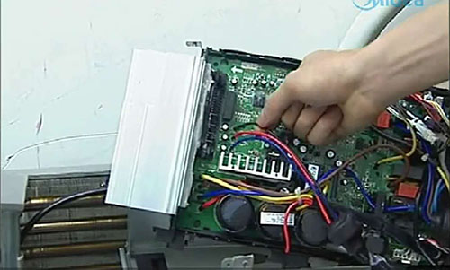 上海市美的空调电话是多少